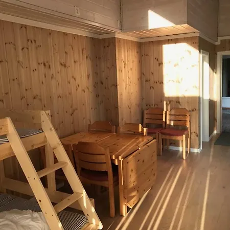 Julandia 4 Bedroom Cabin *